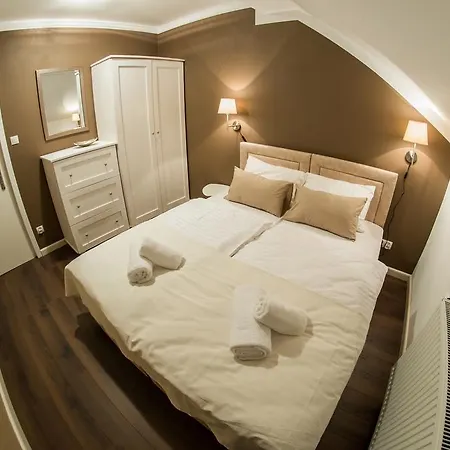 Apartament Balabio アパート *